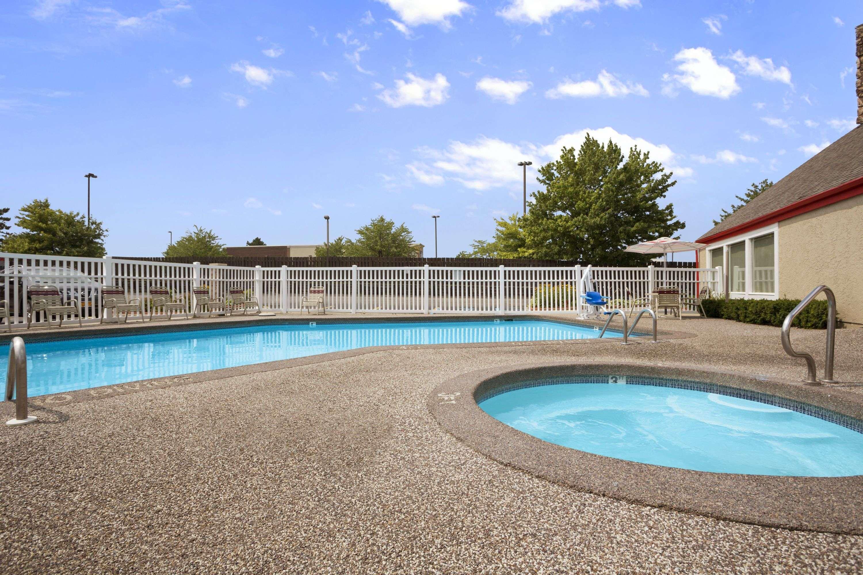 Affordable Suites Of America Grand Rapids Kentwood Eksteriør billede
