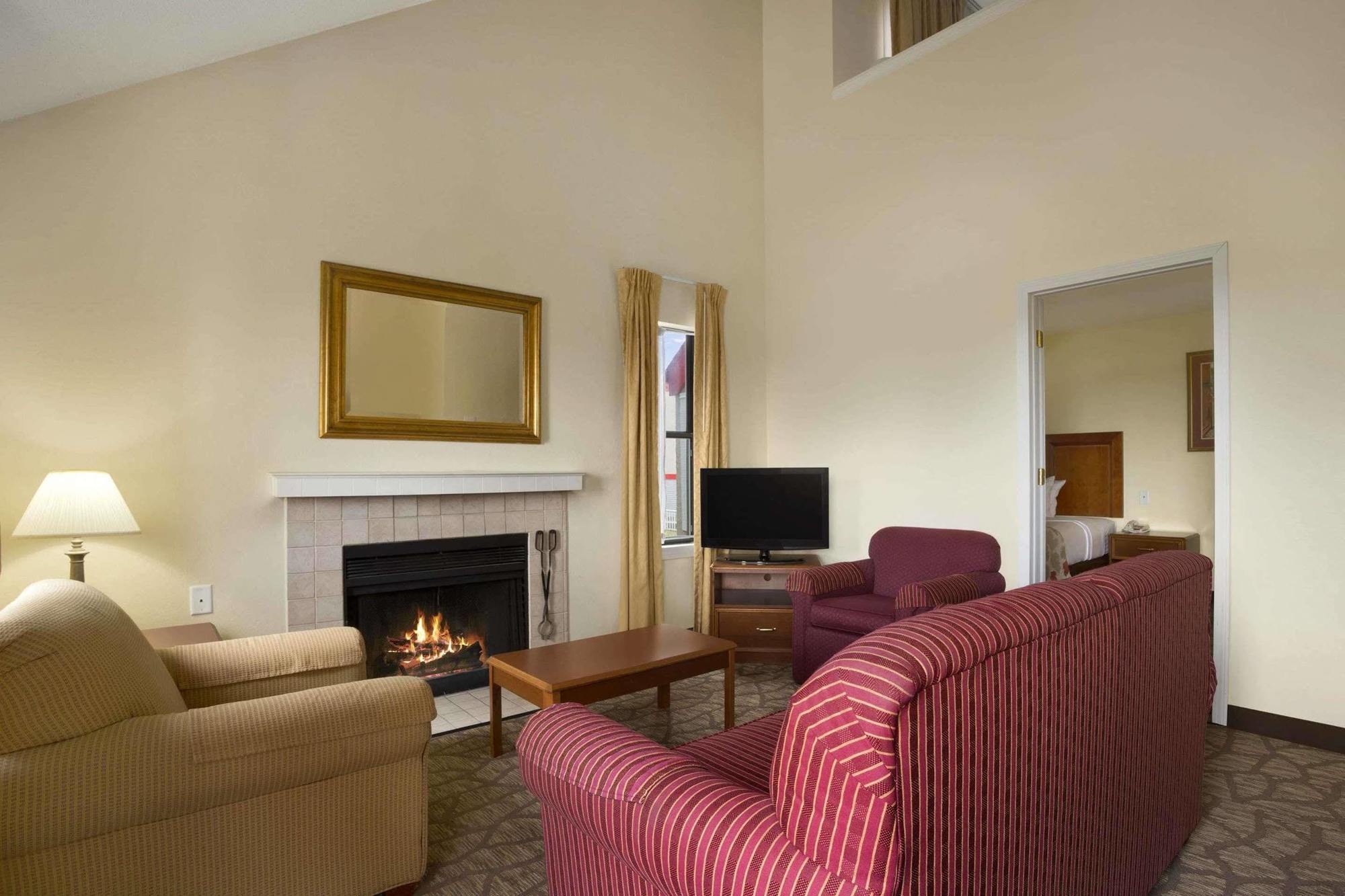 Affordable Suites Of America Grand Rapids Kentwood Eksteriør billede